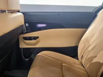 2021 Kia Carnival с пробегом 66 705 км