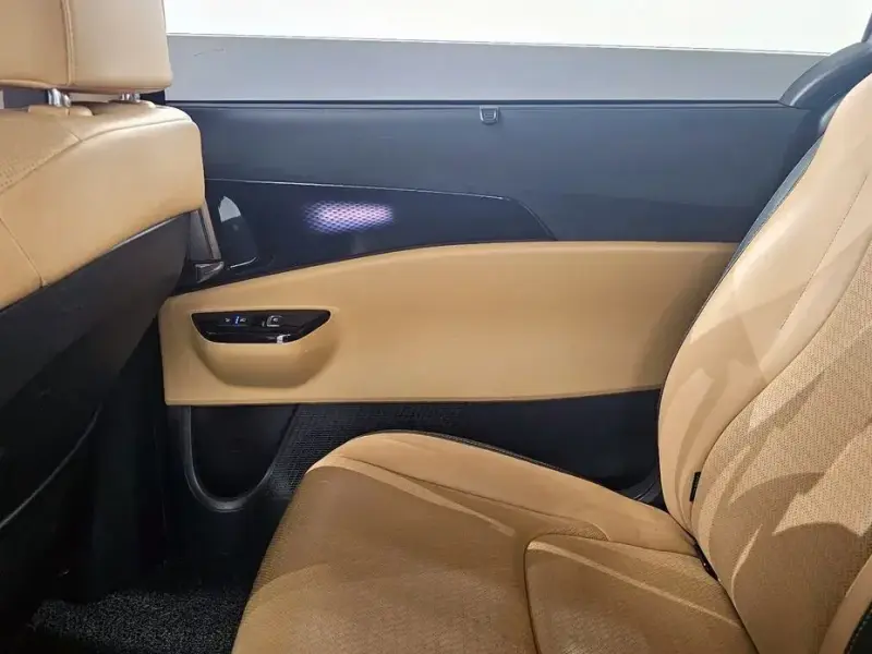 2021 Kia Carnival с пробегом 66 705 км