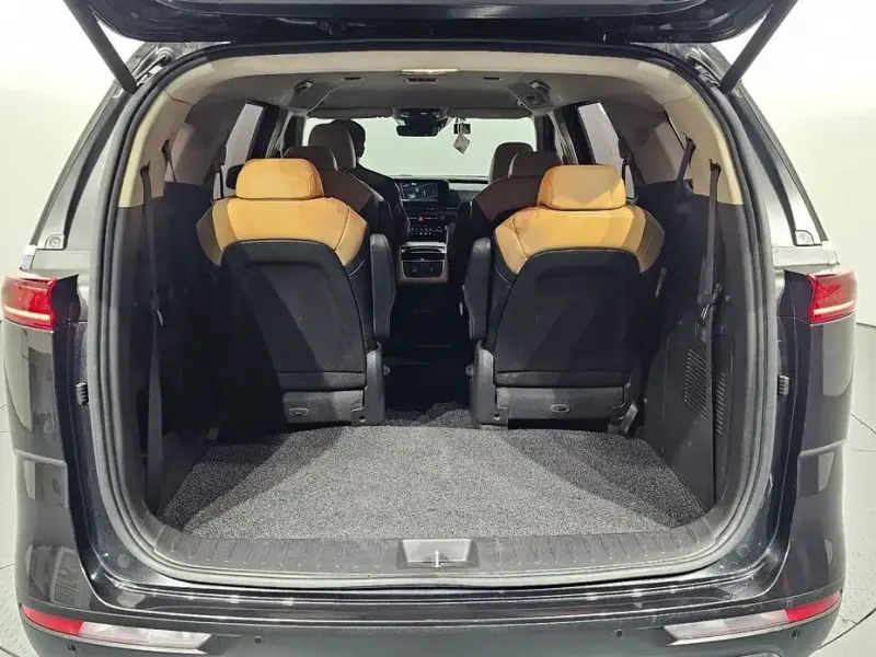 2021 Kia Carnival с пробегом 66 705 км