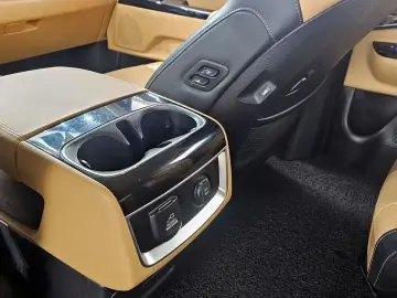 2021 Kia Carnival с пробегом 66 705 км