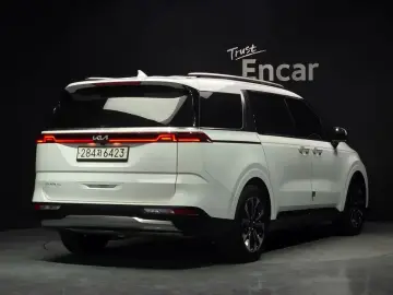 2022 Kia Carnival с пробегом 109 911 км
