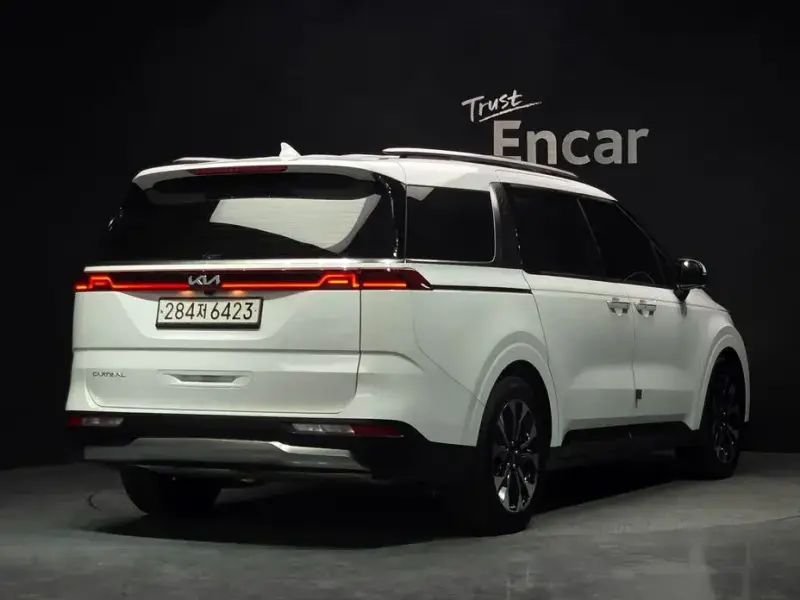 2022 Kia Carnival с пробегом 109 911 км