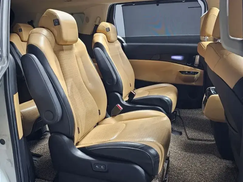 2022 Kia Carnival с пробегом 110 970 км
