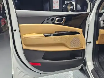 2023 Kia Carnival с пробегом 52 617 км