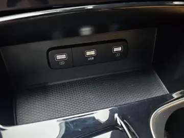 2023 Kia Carnival с пробегом 52 617 км