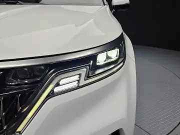 2022 Kia Carnival с пробегом 110 970 км