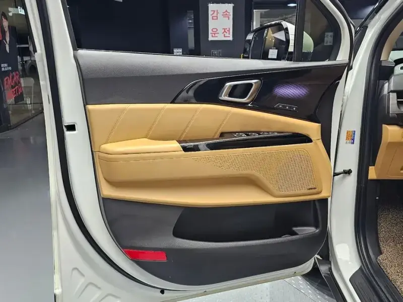 2022 Kia Carnival с пробегом 110 970 км