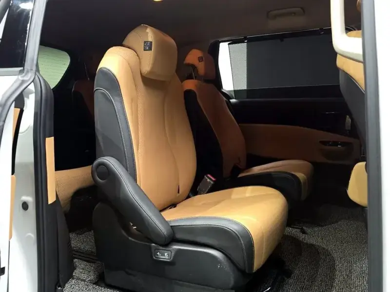 2021 Kia Carnival с пробегом 68 041 км