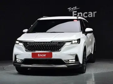2023 Kia Carnival с пробегом 10 515 км