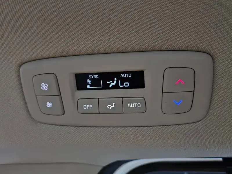 2023 Kia Carnival с пробегом 5 504 км