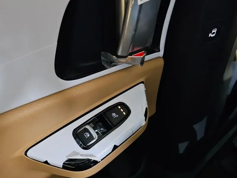2023 Kia Carnival с пробегом 10 515 км
