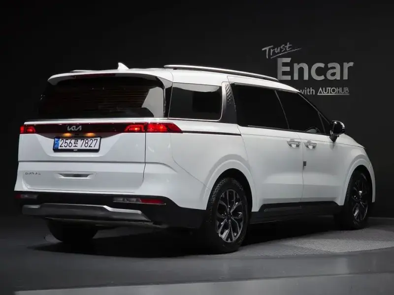 2022 Kia Carnival с пробегом 85 839 км