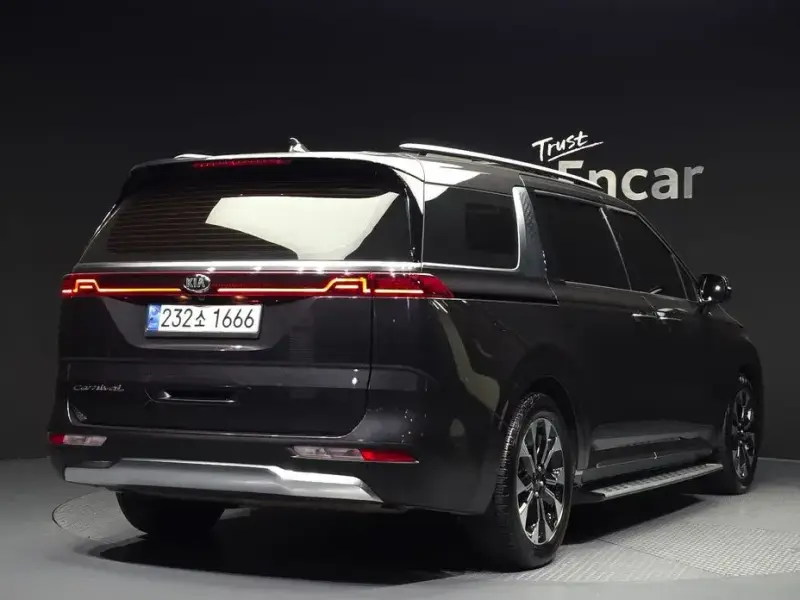 2021 Kia Carnival с пробегом 71 143 км