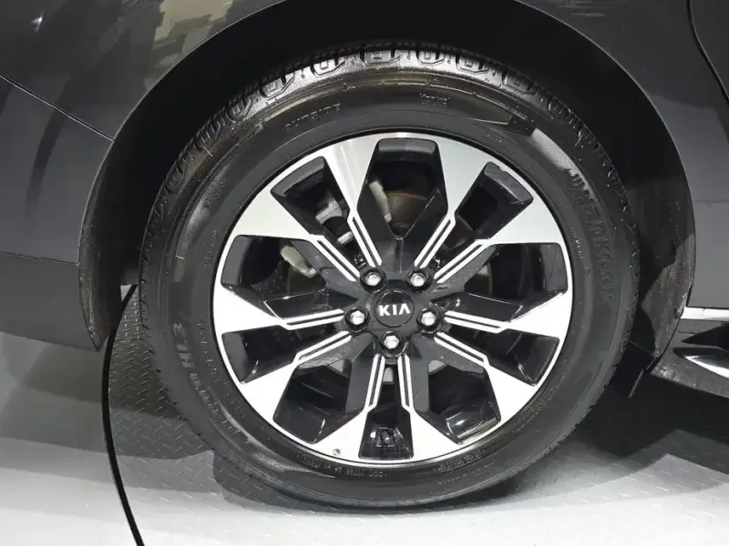 2021 Kia Carnival с пробегом 71 143 км