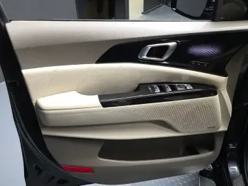 2021 Kia Carnival с пробегом 71 143 км