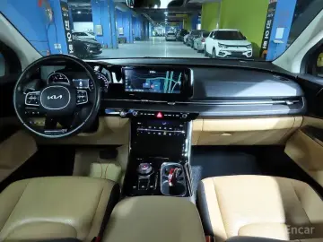 2022 Kia Carnival с пробегом 65 622 км
