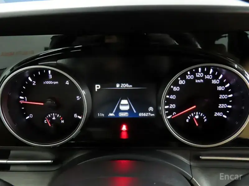 2022 Kia Carnival с пробегом 65 622 км