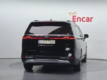 2021 Kia Carnival с пробегом 122 506 км