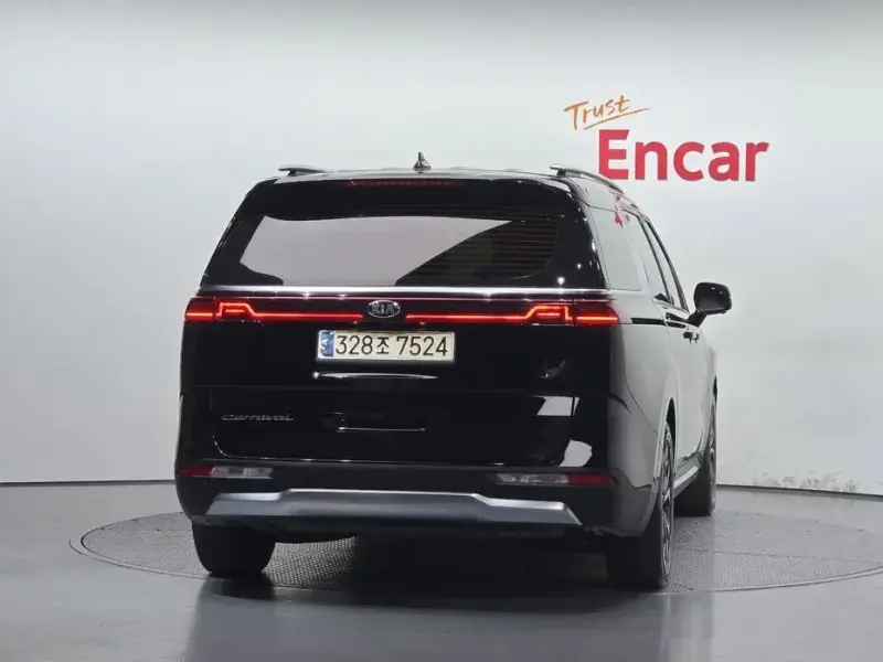 2021 Kia Carnival с пробегом 122 506 км