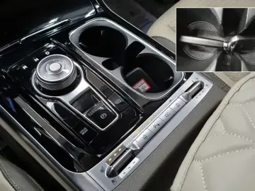 2023 Kia Carnival с пробегом 81 183 км