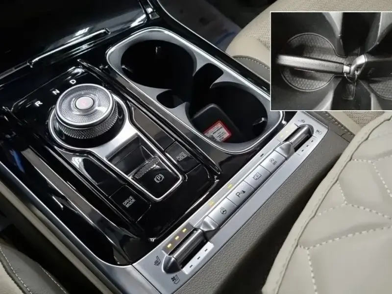 2023 Kia Carnival с пробегом 81 183 км