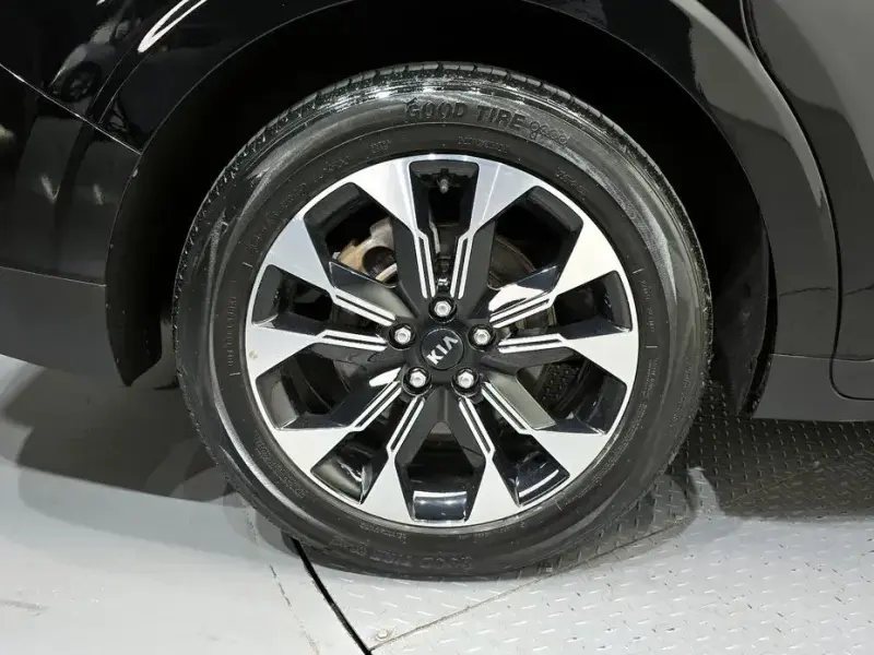 2021 Kia Carnival с пробегом 122 506 км