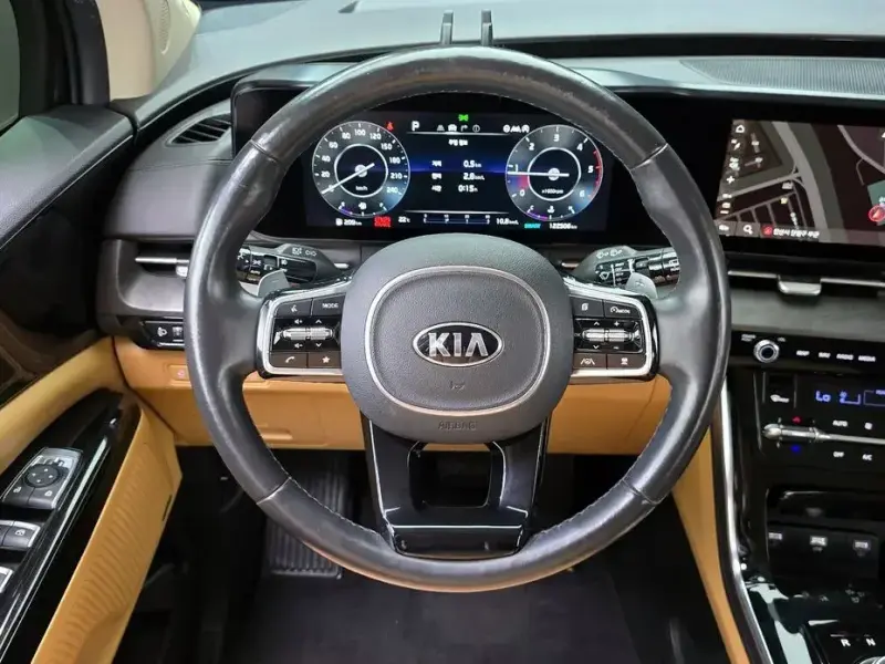 2021 Kia Carnival с пробегом 122 506 км