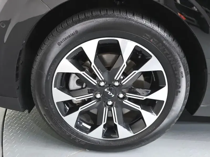 2022 Kia Carnival с пробегом 75 415 км