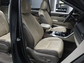 2022 Kia Carnival с пробегом 75 415 км