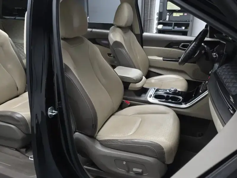 2022 Kia Carnival с пробегом 75 415 км
