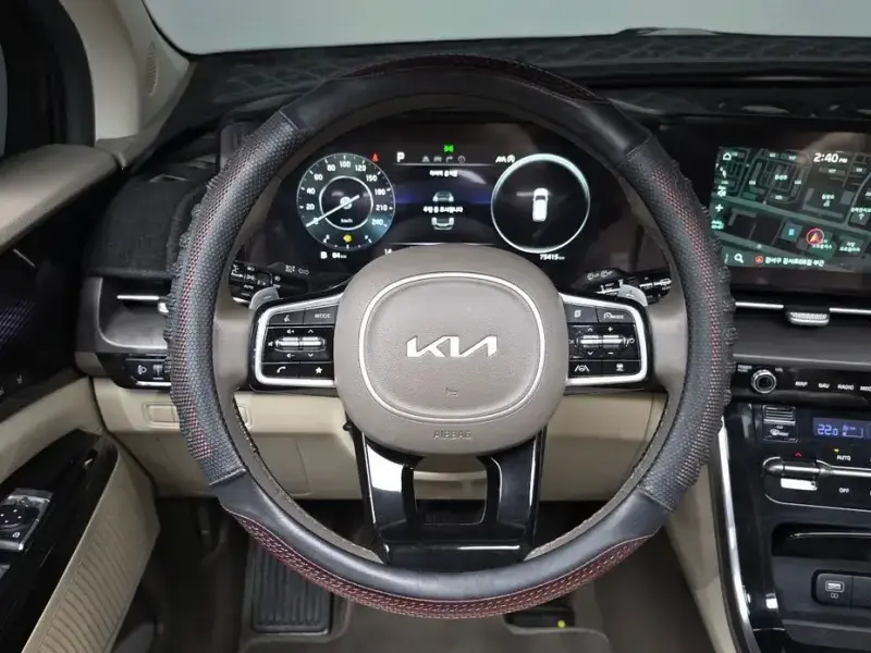 2022 Kia Carnival с пробегом 75 415 км