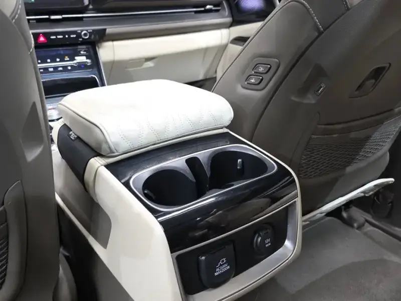 2022 Kia Carnival с пробегом 75 415 км