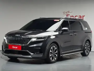 2023 Kia Carnival с пробегом 32 165 км