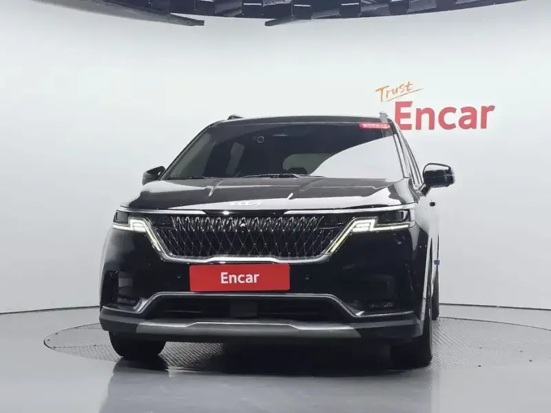 2022 Kia Carnival с пробегом 82 220 км