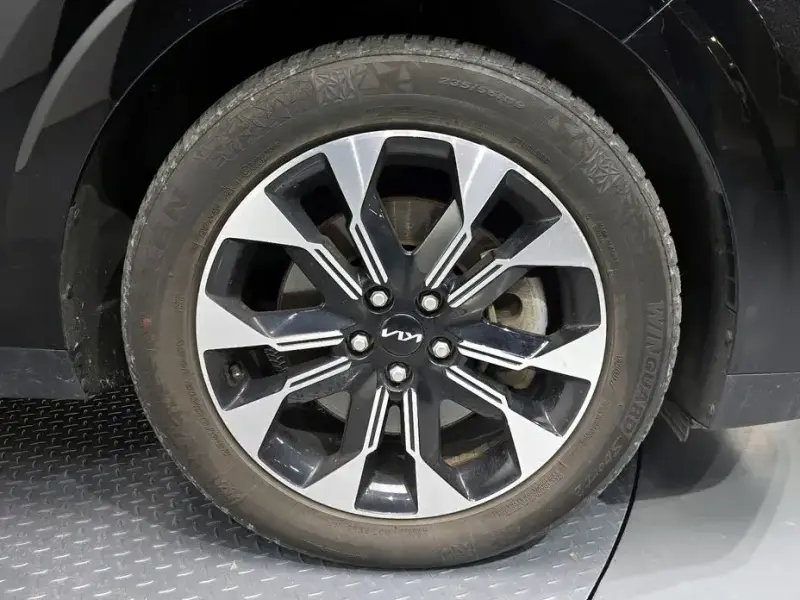 2022 Kia Carnival с пробегом 82 220 км