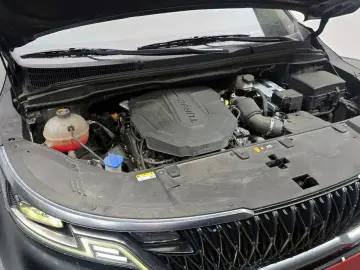 2022 Kia Carnival с пробегом 82 220 км