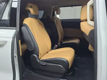 2022 Kia Carnival с пробегом 98 958 км