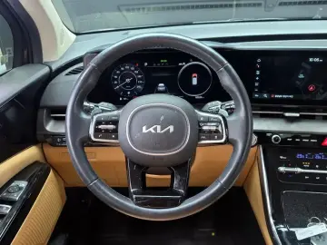 2022 Kia Carnival с пробегом 82 220 км