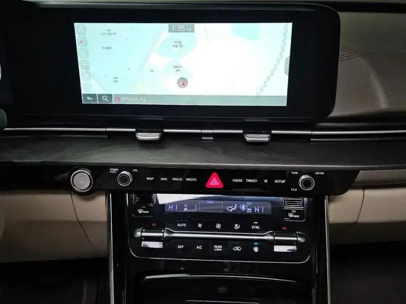 2022 Kia Carnival с пробегом 65 780 км