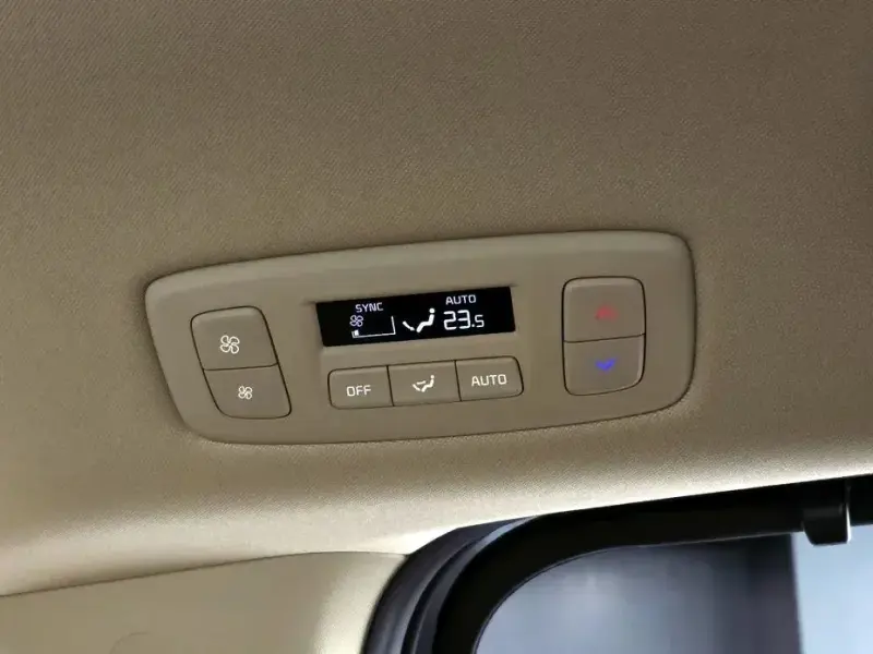 2022 Kia Carnival с пробегом 82 220 км