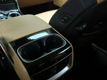 2022 Kia Carnival с пробегом 82 220 км