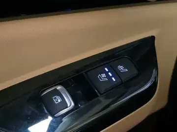 2022 Kia Carnival с пробегом 82 220 км