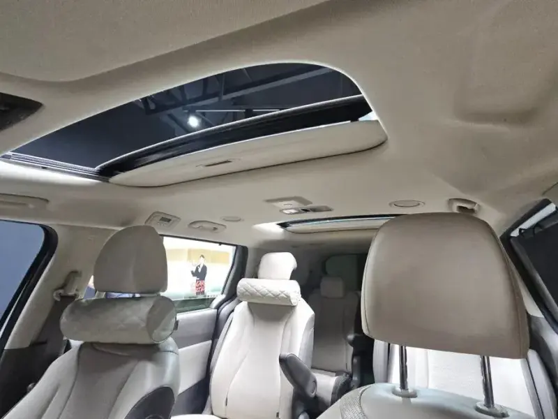2022 Kia Carnival с пробегом 65 780 км