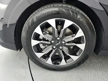 2023 Kia Carnival с пробегом 40 703 км