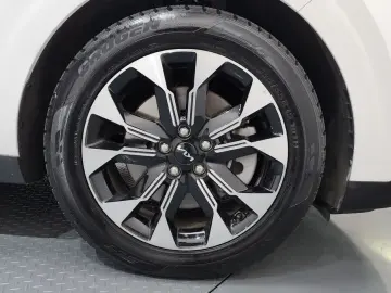 2021 Kia Carnival с пробегом 22 188 км