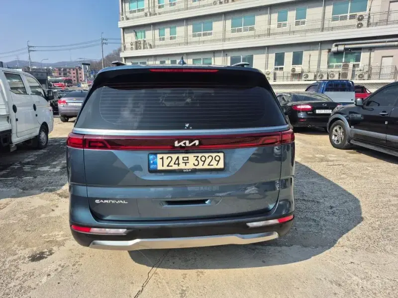 2022 Kia Carnival с пробегом 38 336 км
