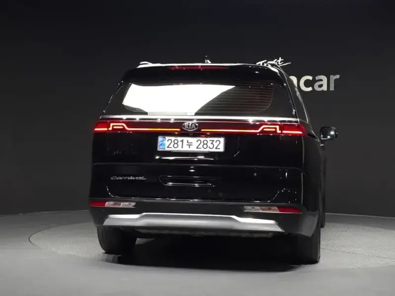 2021 Kia Carnival с пробегом 119 281 км