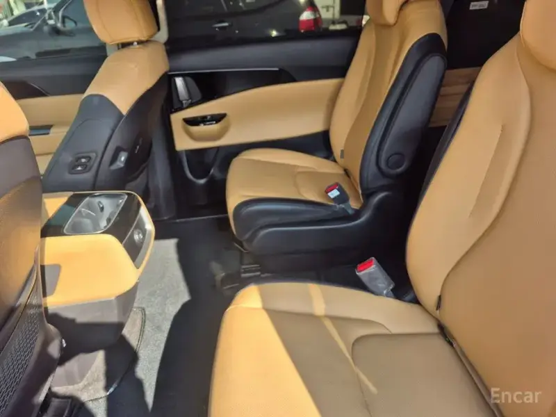 2022 Kia Carnival с пробегом 38 336 км
