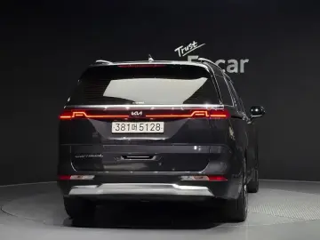 2021 Kia Carnival с пробегом 93 946 км