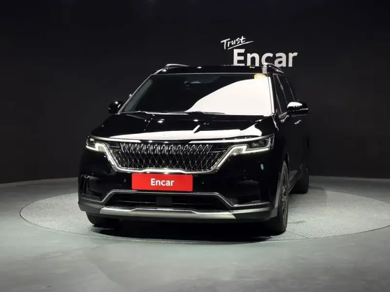 2022 Kia Carnival с пробегом 30 597 км